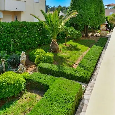 Apartment In House Liveric In At The