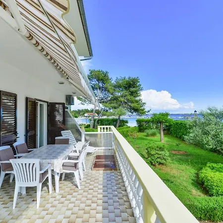 Apartment In House Liveric In At The