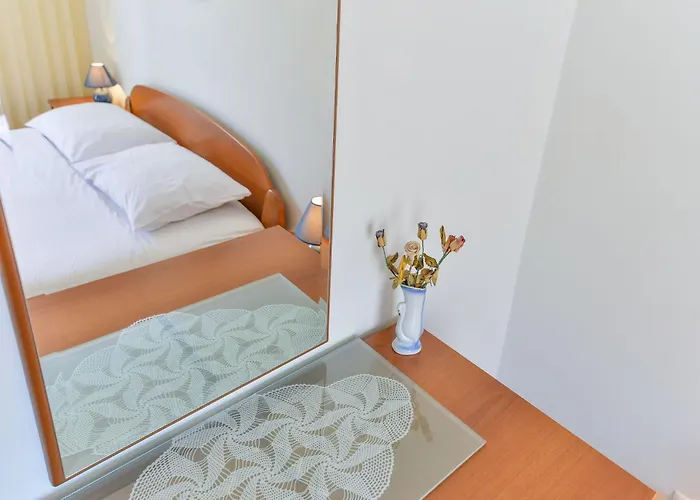 Apartman In House Liveric, In At The